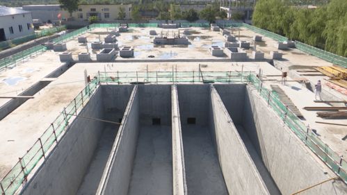 污水处理厂二期项目新建部分土建施工已接近尾声 开始设备安装